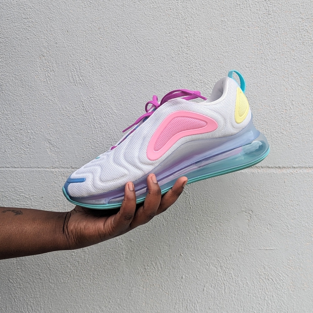 ❌SOLD❌ Nike's AirMax 720S - W's 9.5